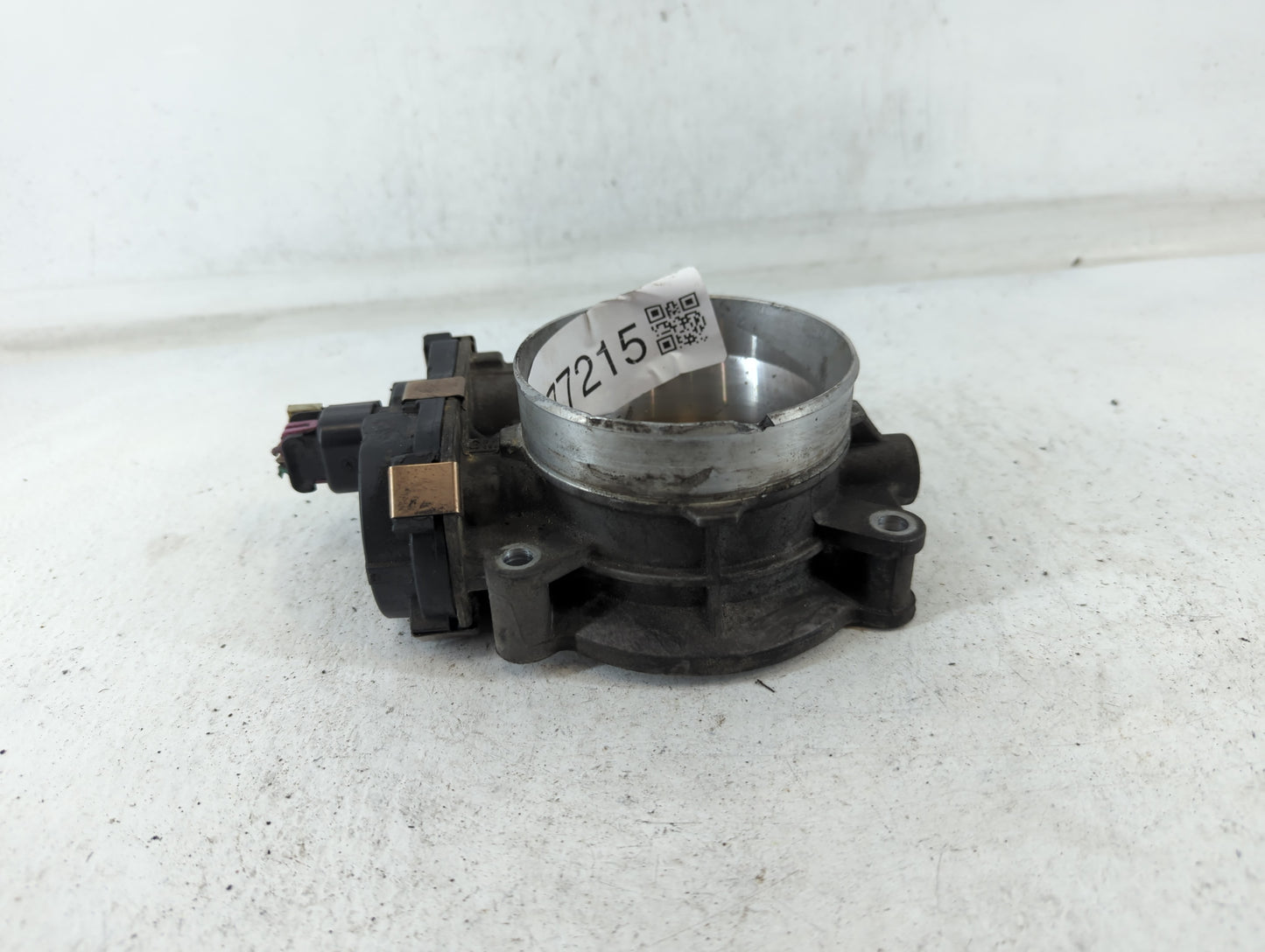 2009-2014 Chevrolet Tahoe Throttle Body P/N:RMW87-309992 Fits Fits 2009 2010 2011 2012 2013 2014 2015 OEM Used Auto Parts - 