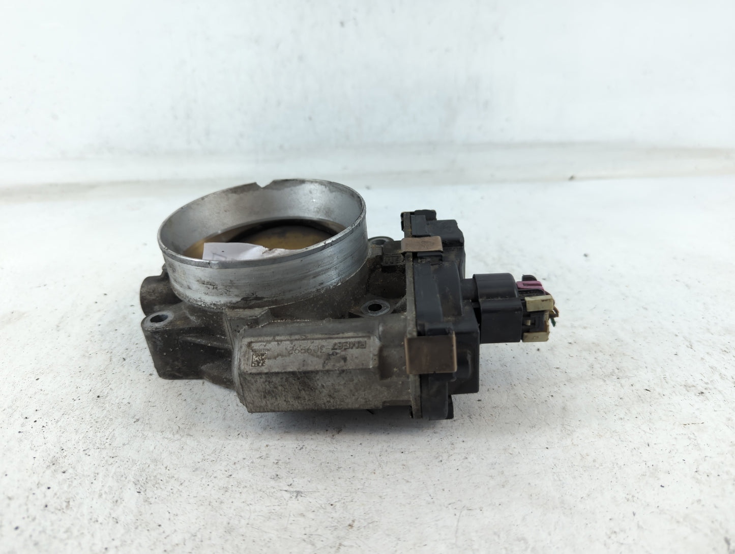 2009-2014 Chevrolet Tahoe Throttle Body P/N:RMW87-309992 Fits Fits 2009 2010 2011 2012 2013 2014 2015 OEM Used Auto Parts - 