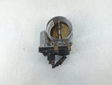 2009-2014 Chevrolet Tahoe Throttle Body P/N:RME87-3C9992 Fits Fits 2009 2010 2011 2012 2013 2014 2015 OEM Used Auto Parts - 