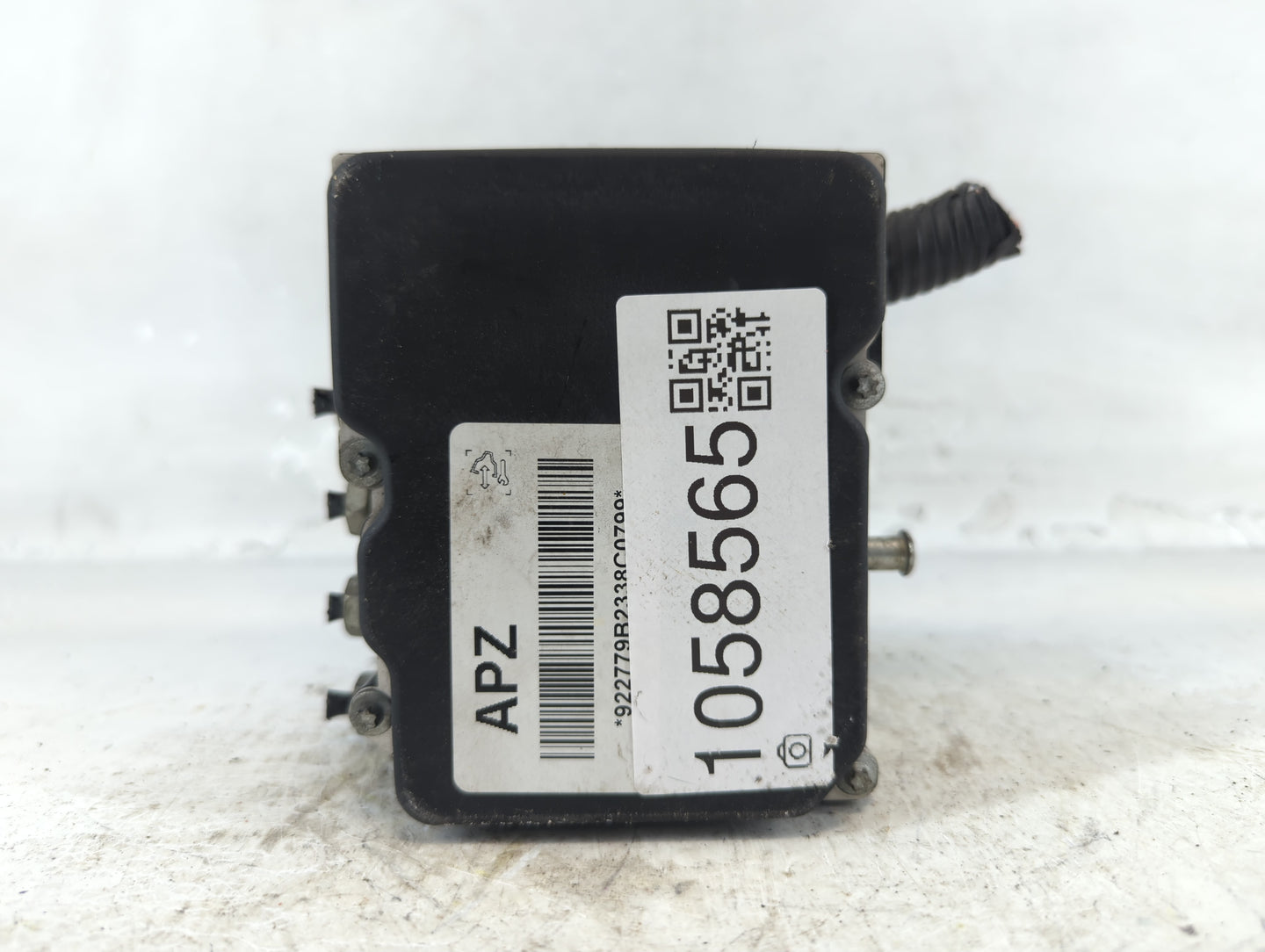 2017 Chevrolet Traverse ABS Pump Control Module Replacement P/N:22012779 Fits Fits 2012 2013 2014 2015 2016 OEM Used Auto Pa