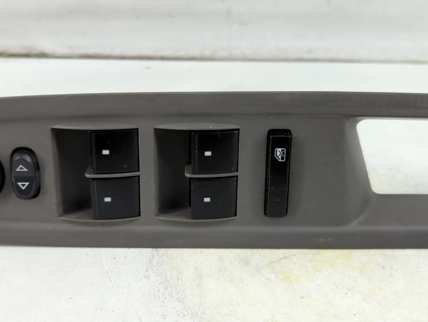 2009-2017 Chevrolet Traverse Master Power Window Switch Replacement Driver Side Left P/N:78506 Fits OEM Used Auto Parts - Oe