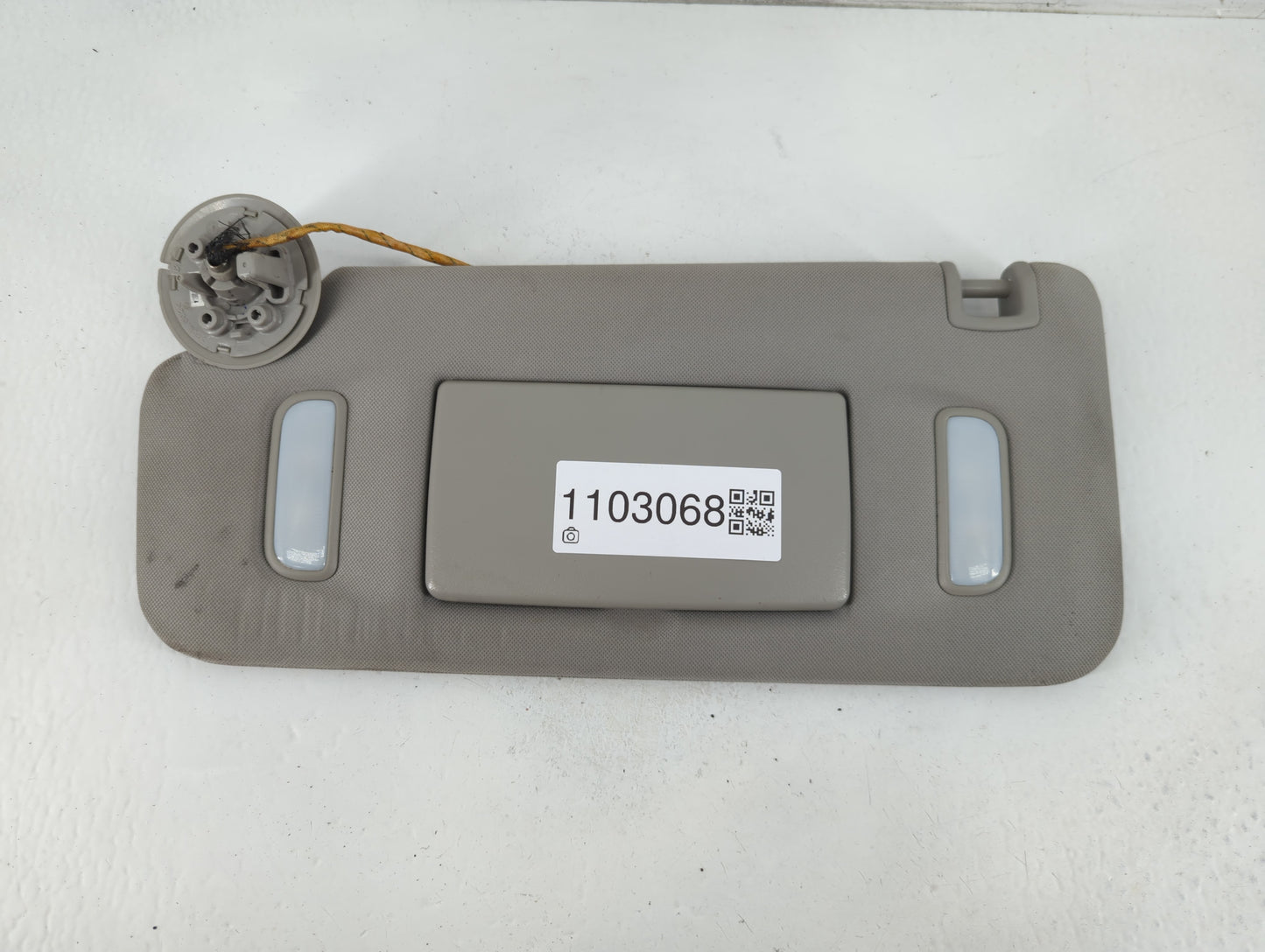 2013 Chevrolet Traverse Sun Visor Shade Replacement Passenger Right Mirror Fits OEM Used Auto Parts - Oemusedautoparts1.com