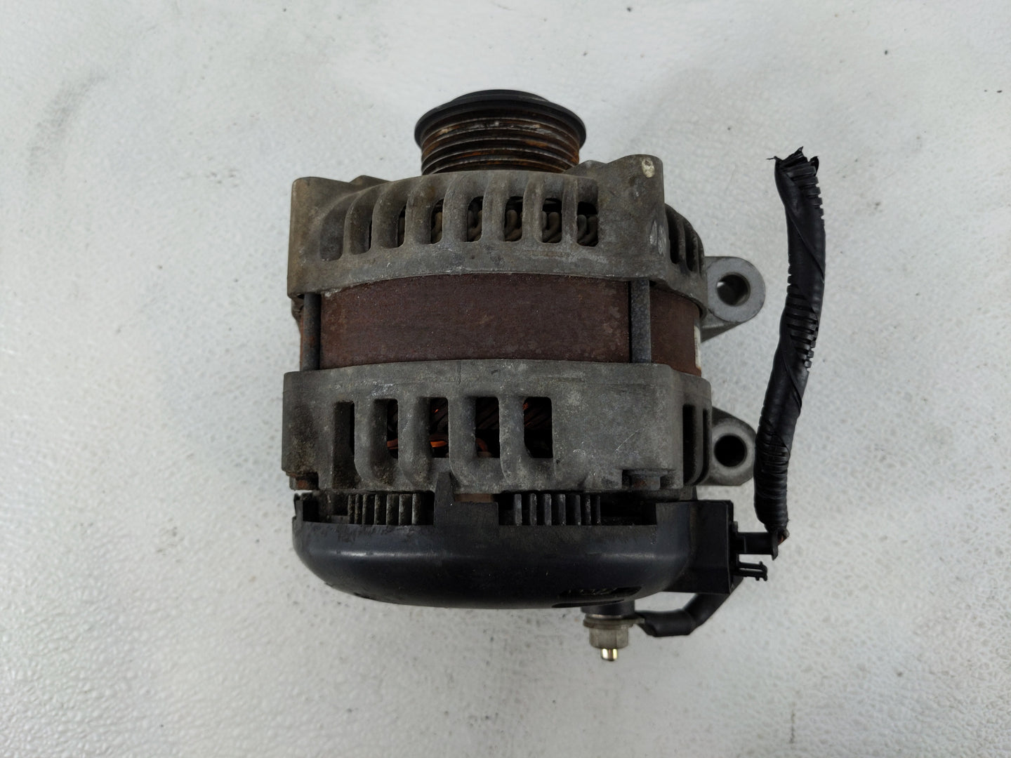 2013 Chevrolet Traverse Alternator Replacement Generator Charging Assembly Engine OEM P/N:104210-6310 20838975 Fits OEM Used