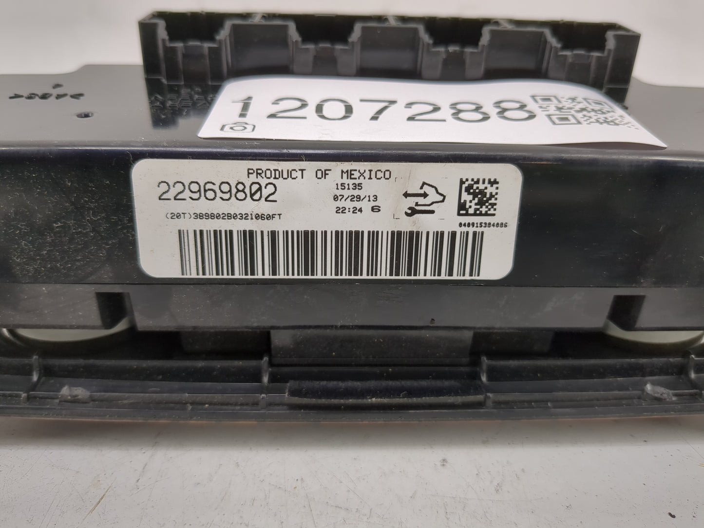 2013-2017 Chevrolet Traverse Climate Control Module Temperature AC/Heater Replacement P/N:22969802 Fits OEM Used Auto Parts 