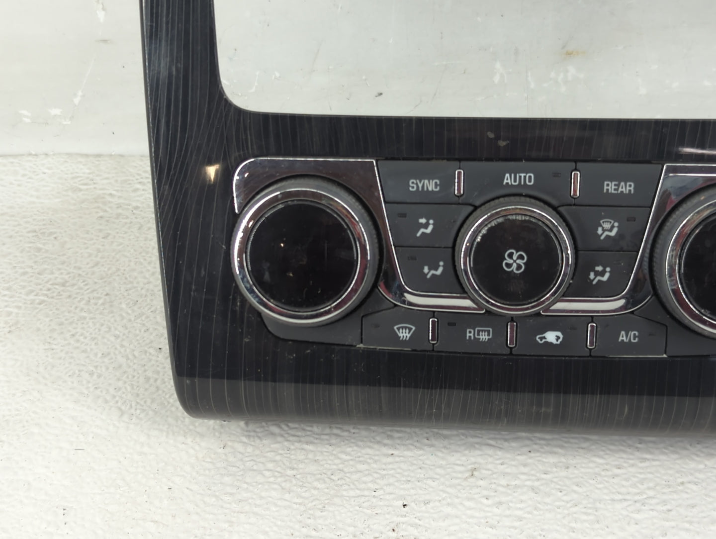 2013-2017 Chevrolet Traverse Climate Control Module Temperature AC/Heater Replacement P/N:22969929 Fits OEM Used Auto Parts 