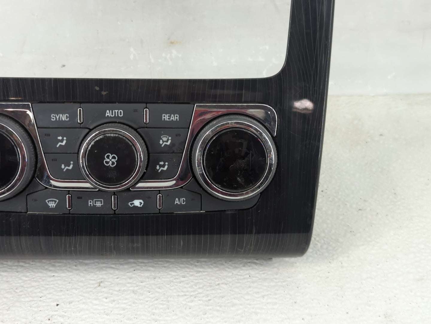 2013-2017 Chevrolet Traverse Climate Control Module Temperature AC/Heater Replacement P/N:22969929 Fits OEM Used Auto Parts 