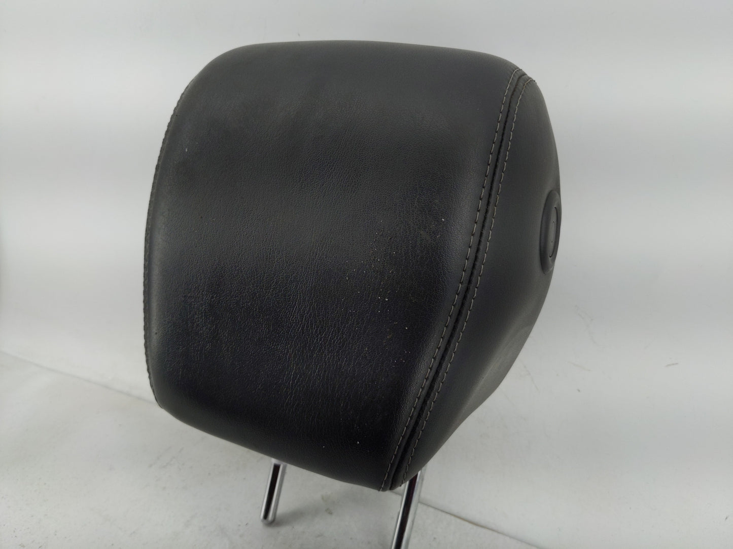 2013 Chevrolet Traverse Headrest Head Rest Rear Seat Fits OEM Used Auto Parts - Oemusedautoparts1.com
