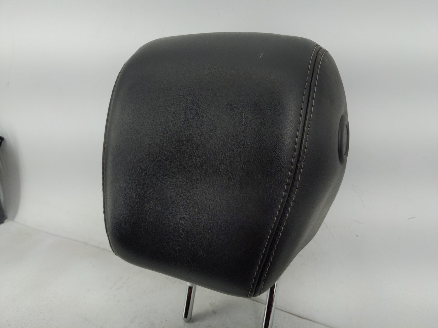 2013 Chevrolet Traverse Headrest Head Rest Rear Seat Fits OEM Used Auto Parts - Oemusedautoparts1.com