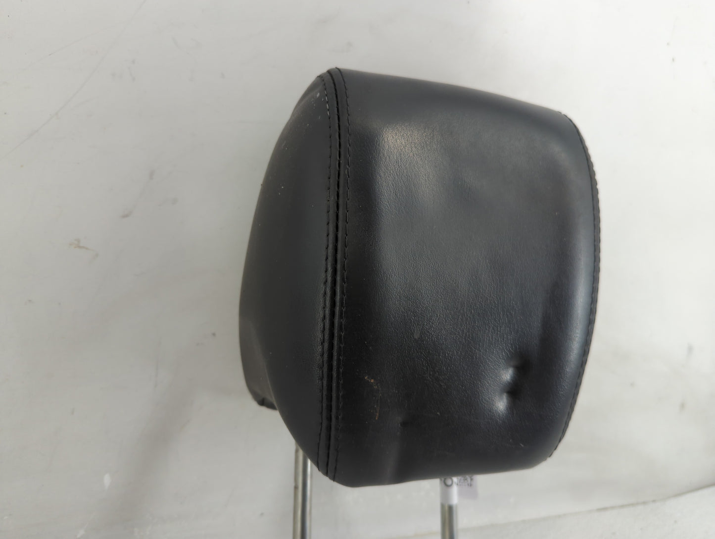 2013 Chevrolet Traverse Headrest Head Rest Front Driver Passenger Seat Fits OEM Used Auto Parts - Oemusedautoparts1.com