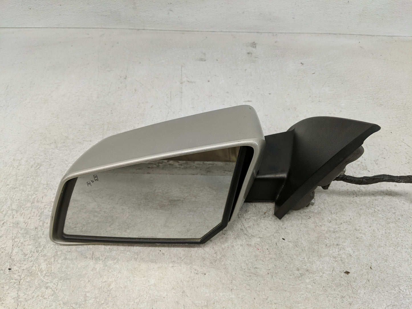 2013-2017 Chevrolet Traverse Side Mirror Replacement Driver Left View Door Mirror P/N:22842449 Fits Fits 2013 2014 2015 2016