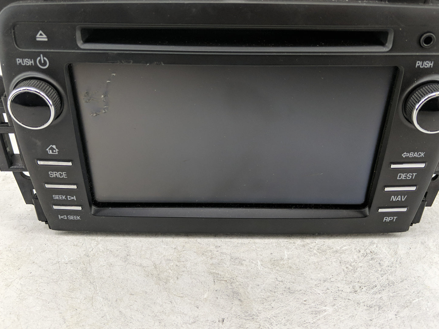 2013 Chevrolet Traverse Radio AM FM Cd Player Receiver Replacement Fits OEM Used Auto Parts - Oemusedautoparts1.com