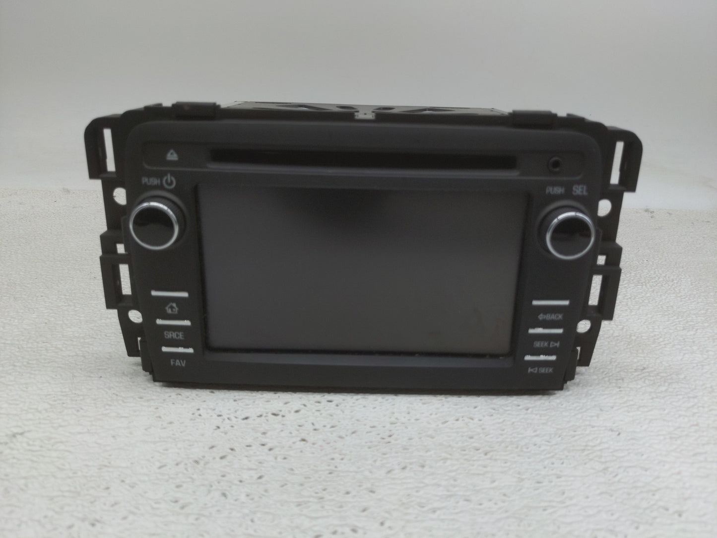 2013-2014 Chevrolet Traverse Radio AM FM Cd Player Receiver Replacement P/N:22989265 Fits Fits 2013 2014 OEM Used Auto Parts