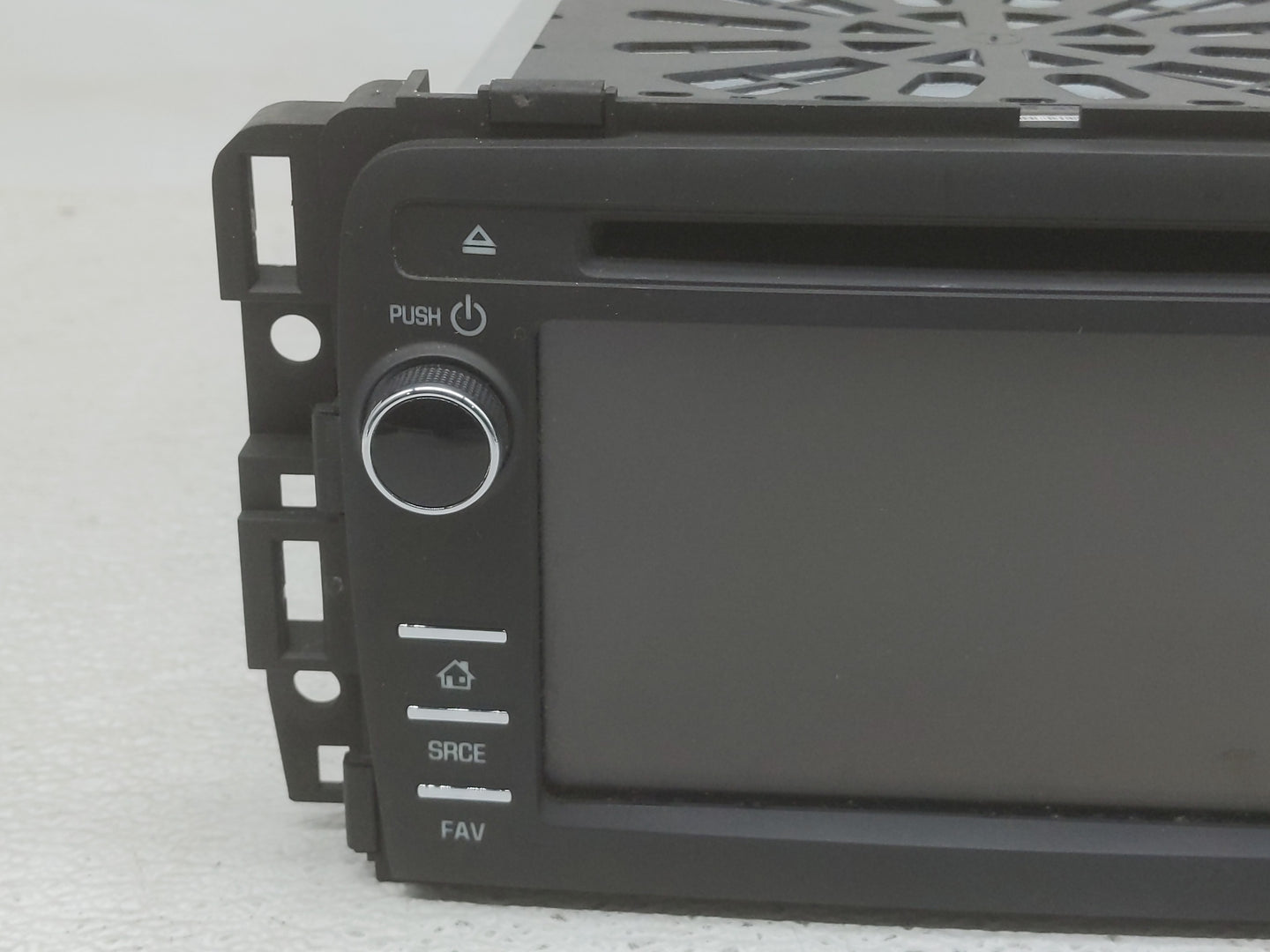 2013-2014 Chevrolet Traverse Radio AM FM Cd Player Receiver Replacement P/N:22989265 Fits Fits 2013 2014 OEM Used Auto Parts