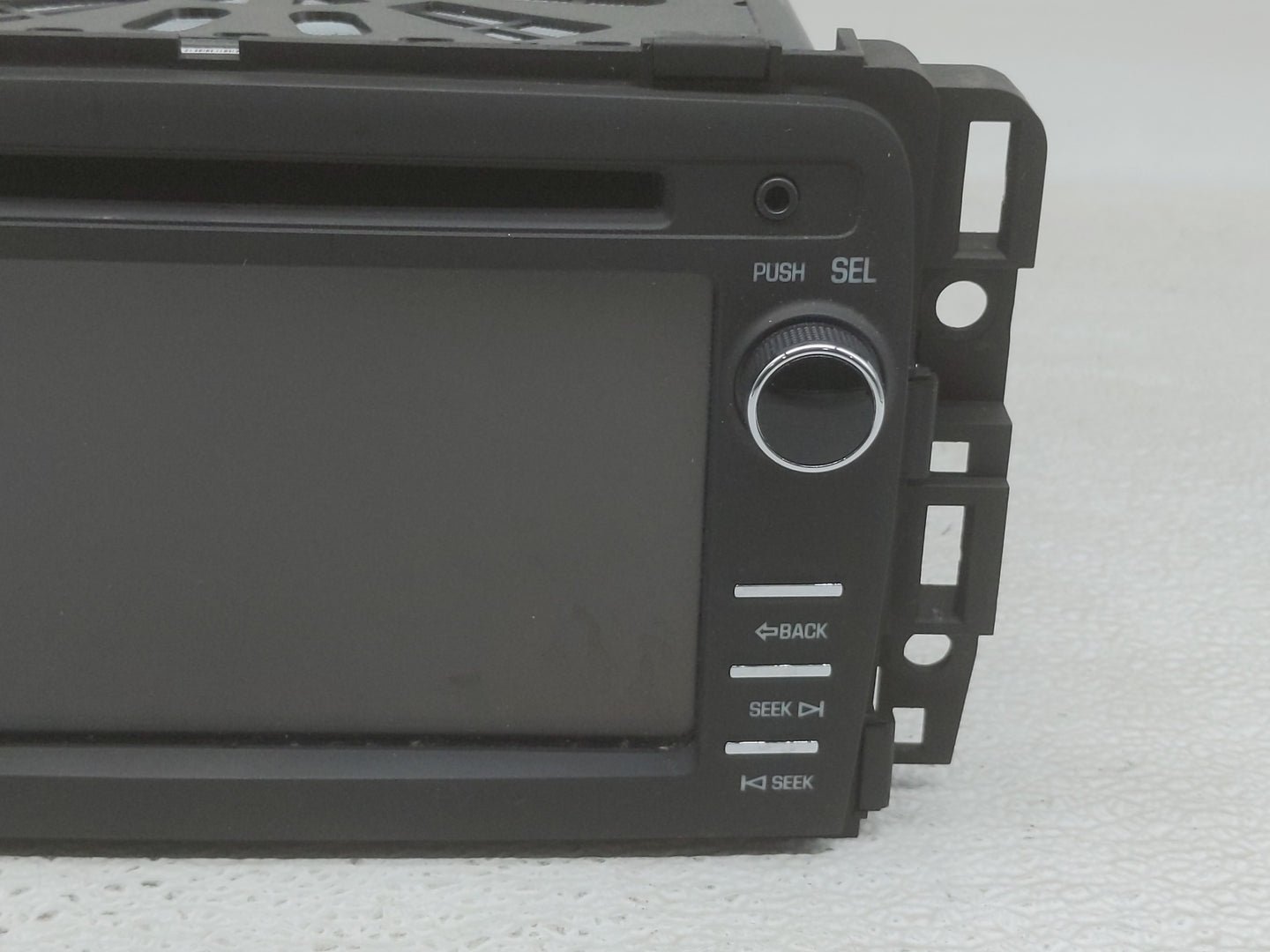 2013-2014 Chevrolet Traverse Radio AM FM Cd Player Receiver Replacement P/N:22989265 Fits Fits 2013 2014 OEM Used Auto Parts