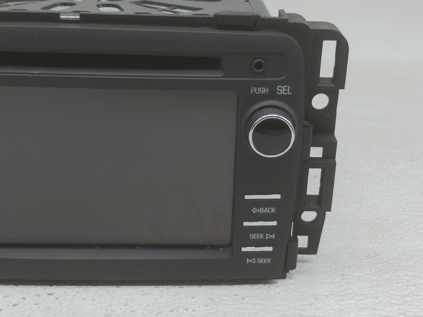 2013-2014 Chevrolet Traverse Radio AM FM Cd Player Receiver Replacement P/N:22989265 Fits Fits 2013 2014 OEM Used Auto Parts