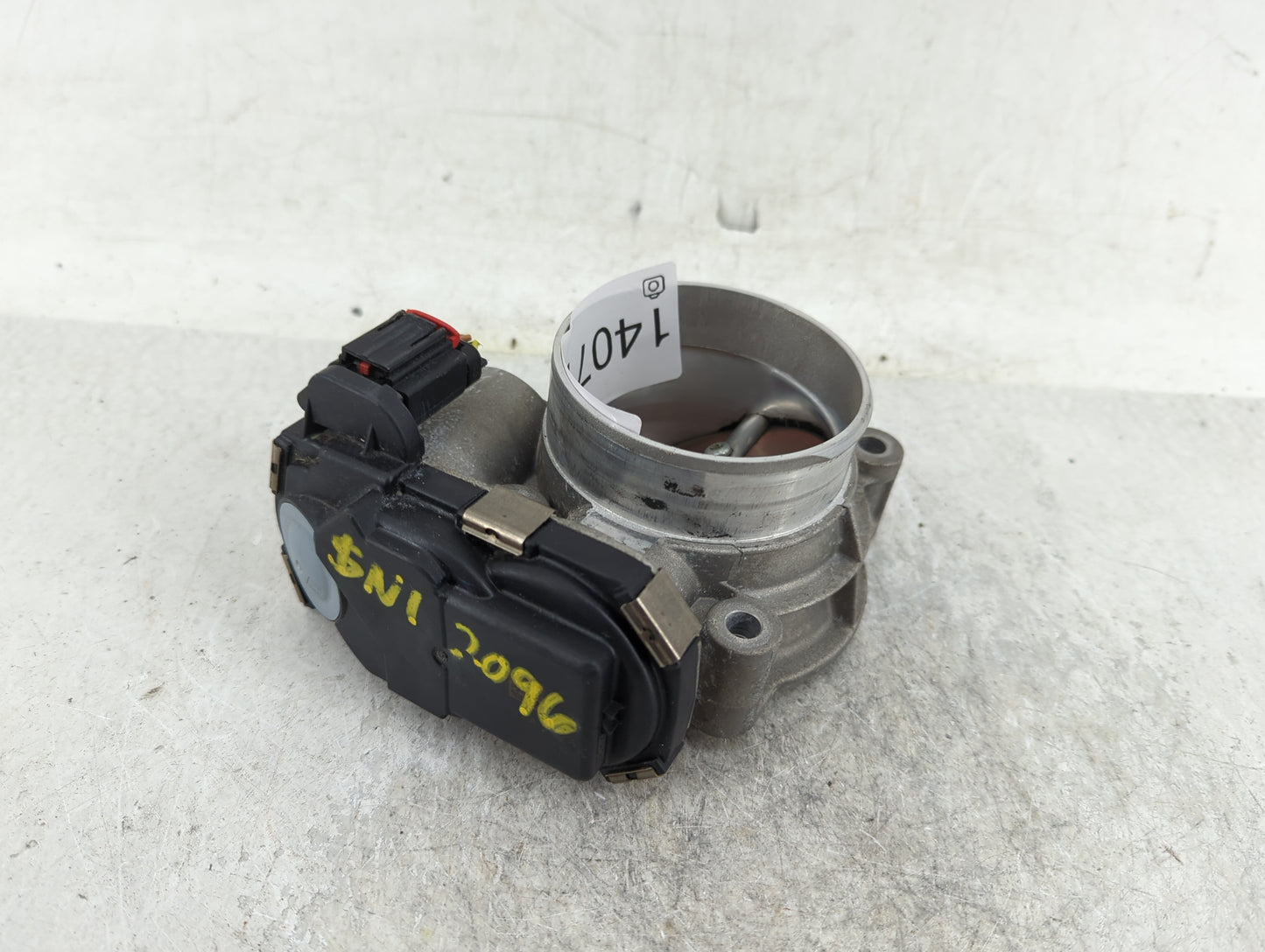 2017-2022 Chevrolet Traverse Throttle Body P/N:12632172 Fits Fits 2012 2013 2014 2015 2016 2017 2018 2019 2020 2021 2022 OEM