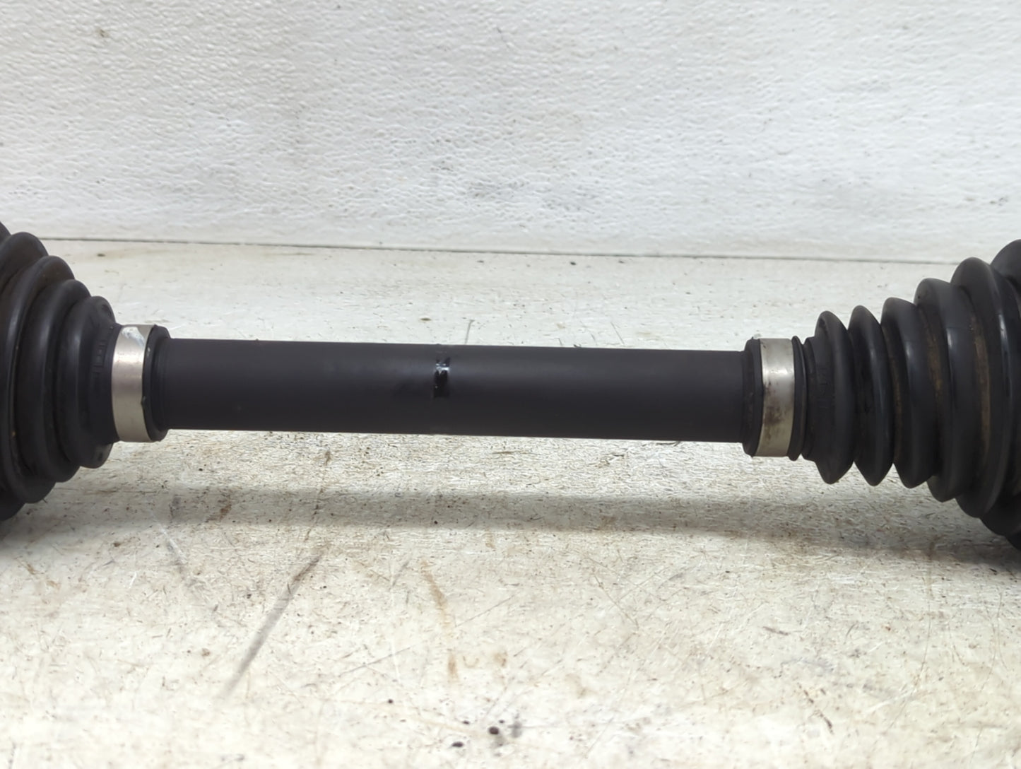 2017-2017 Chevrolet Traverse Axle Shaft Front Driver Cv C/v - Oemusedautoparts1.com