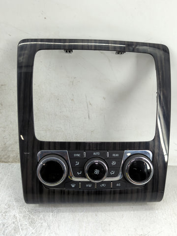 2013 Chevrolet Traverse Climate Control Module Temperature AC/Heater Replacement P/N:22796207 Fits OEM Used Auto Parts - Oem