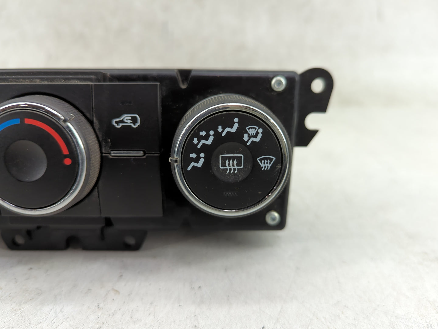 2013-2017 Chevrolet Traverse Climate Control Module Temperature AC/Heater Replacement P/N:22969802 Fits OEM Used Auto Parts 