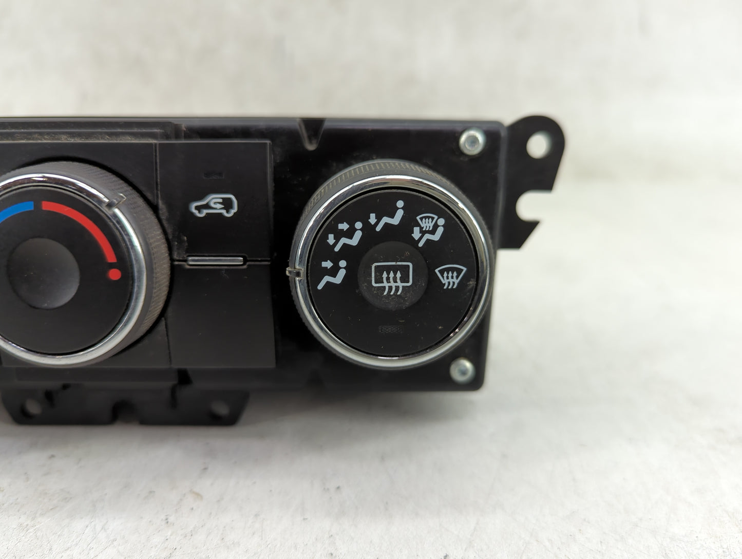 2013-2017 Chevrolet Traverse Climate Control Module Temperature AC/Heater Replacement P/N:22969802 Fits OEM Used Auto Parts 