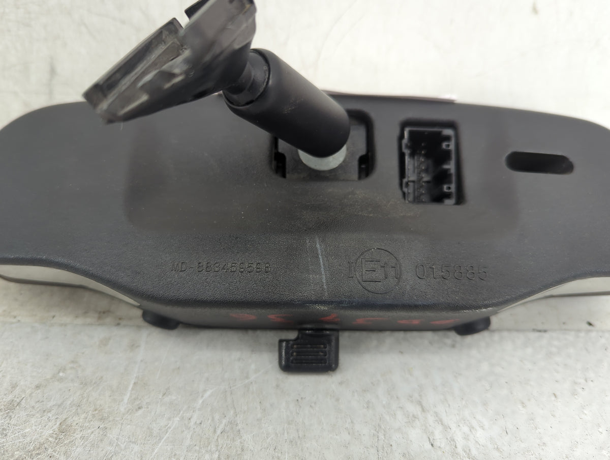 2017 Chevrolet Traverse Interior Rear View Mirror Replacement OEM P/N:MD-8834S9596 E11015885 Fits OEM Used Auto Parts - Oemu