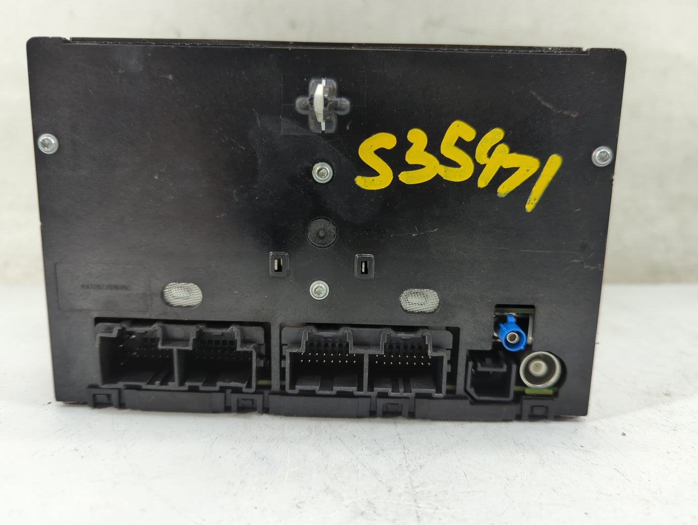 2013-2014 Chevrolet Traverse Radio AM FM Cd Player Receiver Replacement P/N:22989273 28379848, L2C0050TR Fits Fits 2013 2014