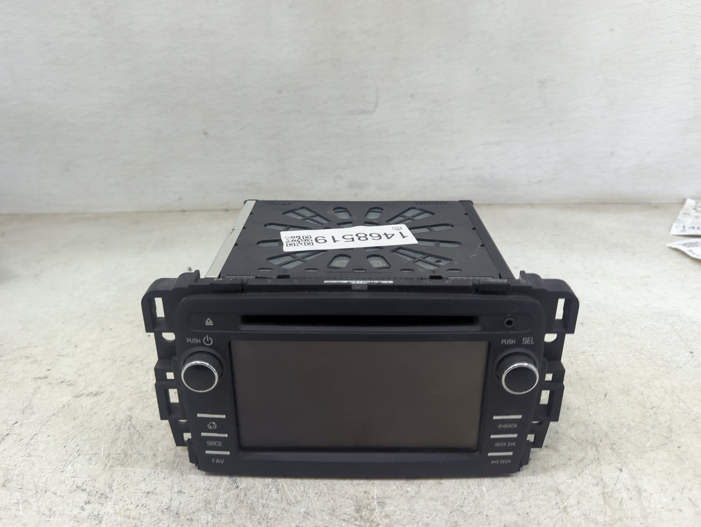 2013 Chevrolet Traverse Radio AM FM Cd Player Receiver Replacement P/N:23130123 28383592, L2QDJ060TR Fits OEM Used Auto Part