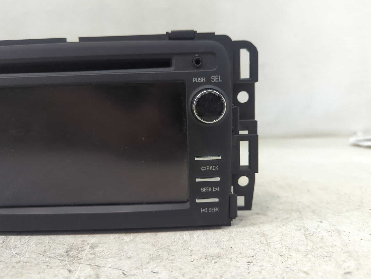 2013 Chevrolet Traverse Radio AM FM Cd Player Receiver Replacement P/N:23130123 28383592, L2QDJ060TR Fits OEM Used Auto Part