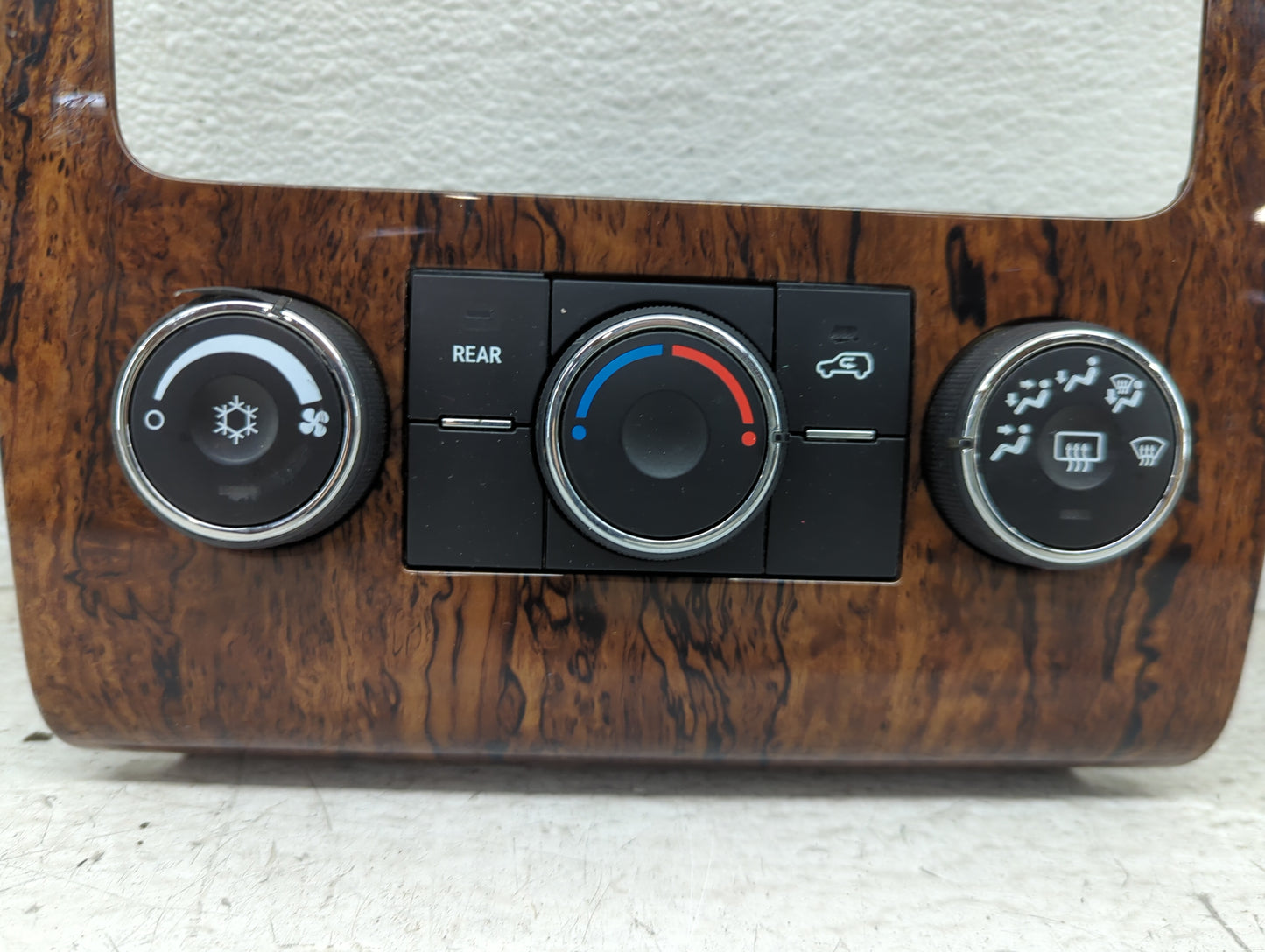 2013-2017 Chevrolet Traverse Climate Control Module Temperature AC/Heater Replacement P/N:22969802 Fits OEM Used Auto Parts 