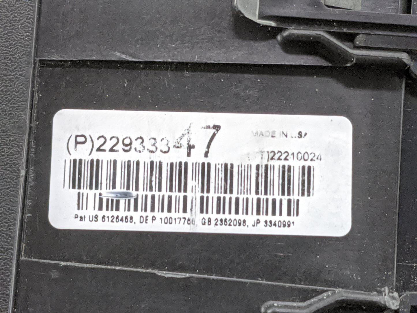 2013-2014 Chevrolet Traverse Fusebox Fuse Box Panel Relay Module P/N:22933347 22210024, 15129999 Fits Fits 2013 2014 OEM Use