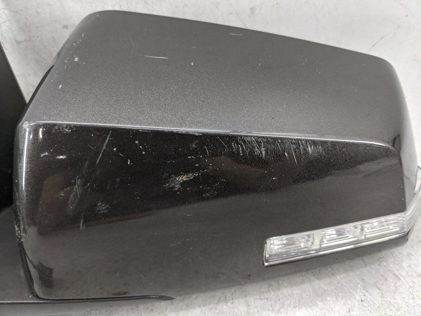 2013 Chevrolet Traverse Driver Side View Mirror - Left Door Mirror OEM Used - Oemusedautoparts1.com