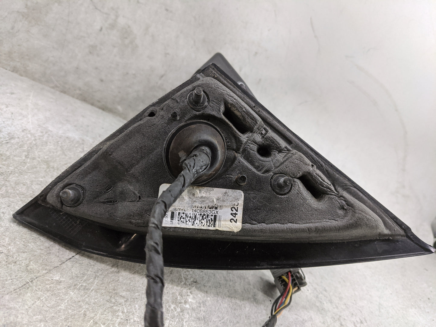 2013 Chevrolet Traverse Driver Side View Mirror - Left Door Mirror OEM Used - Oemusedautoparts1.com