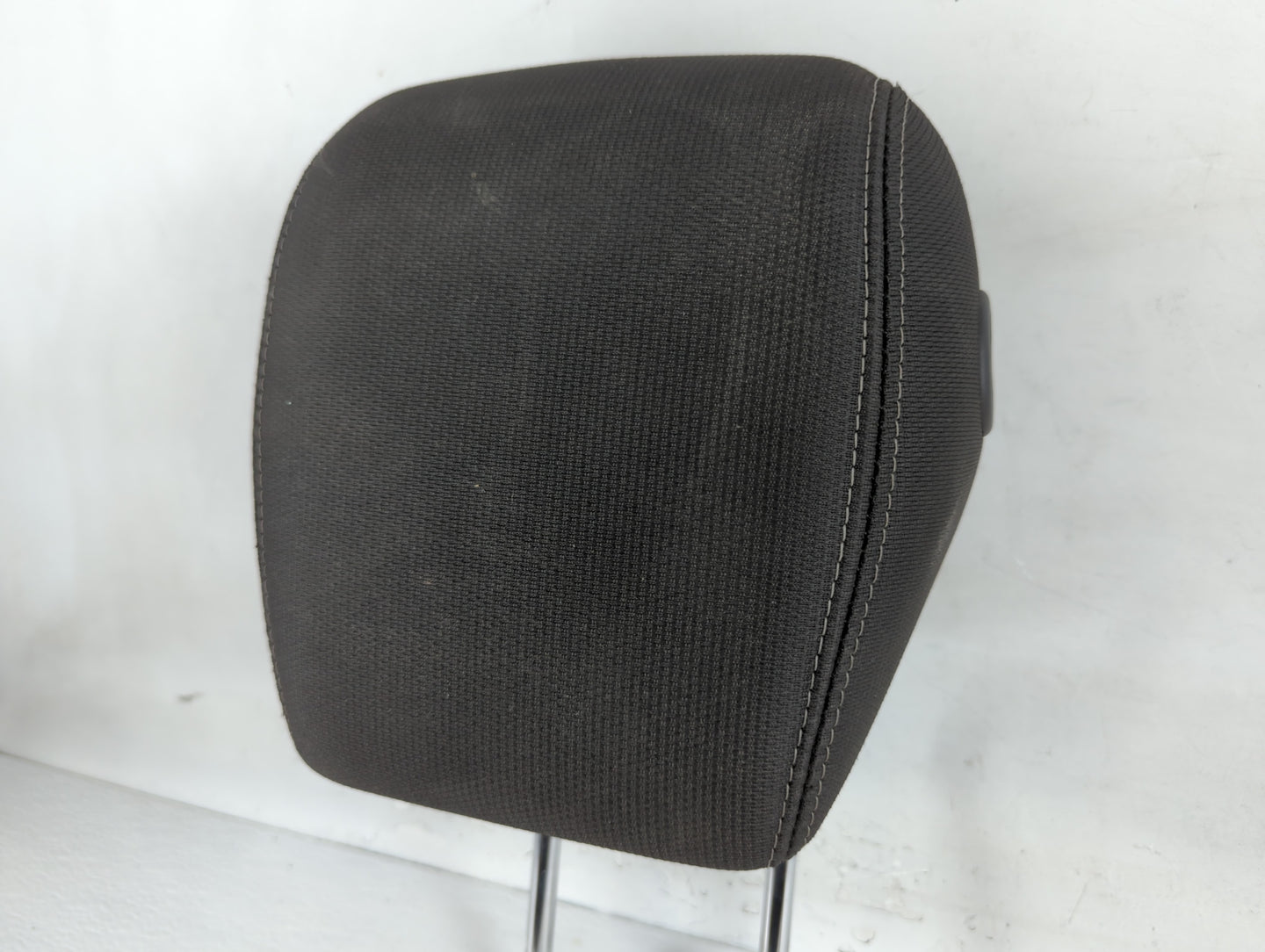 2013 Chevrolet Traverse Headrest Head Rest Front Driver Passenger Seat Fits OEM Used Auto Parts - Oemusedautoparts1.com