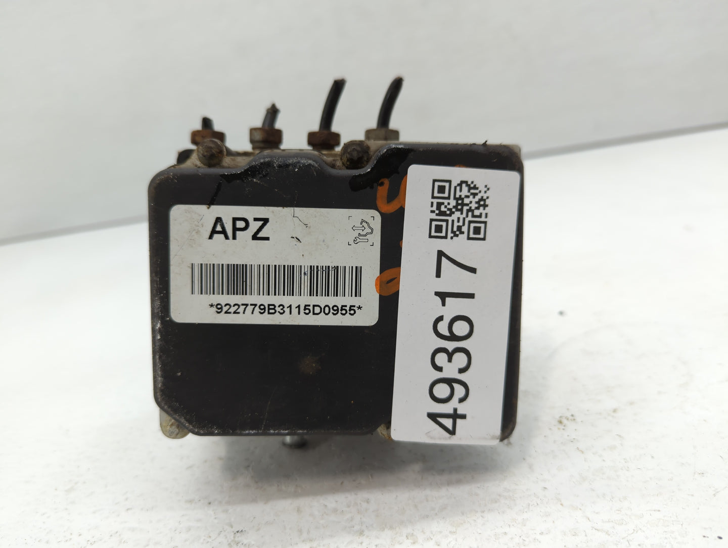 2017 Chevrolet Traverse ABS Pump Control Module Replacement P/N:22912769 Fits Fits 2012 2013 2014 2015 2016 OEM Used Auto Pa