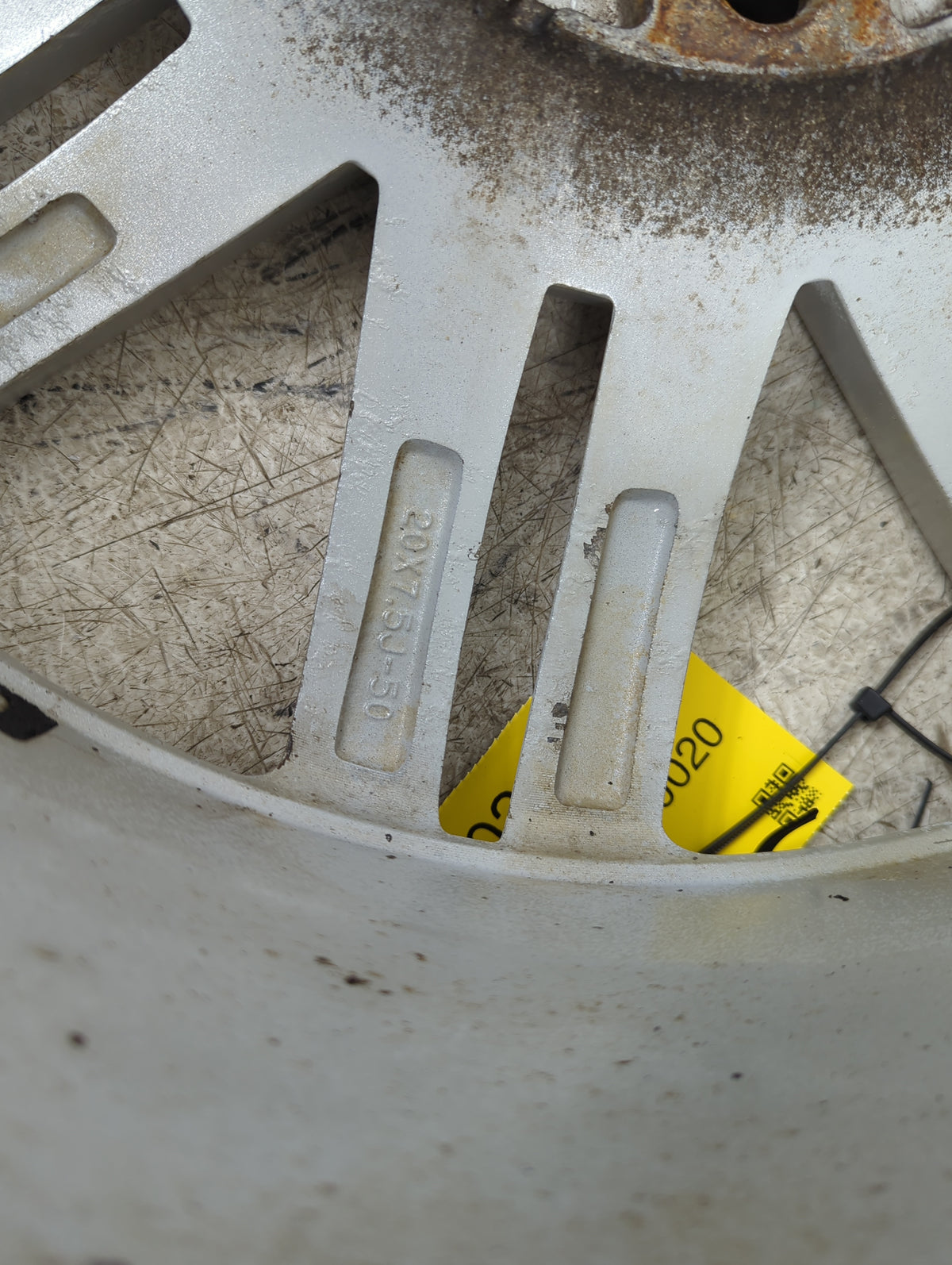 2013 Chevrolet Traverse Oem Wheel Rim 5000029 - Oemusedautoparts1.com