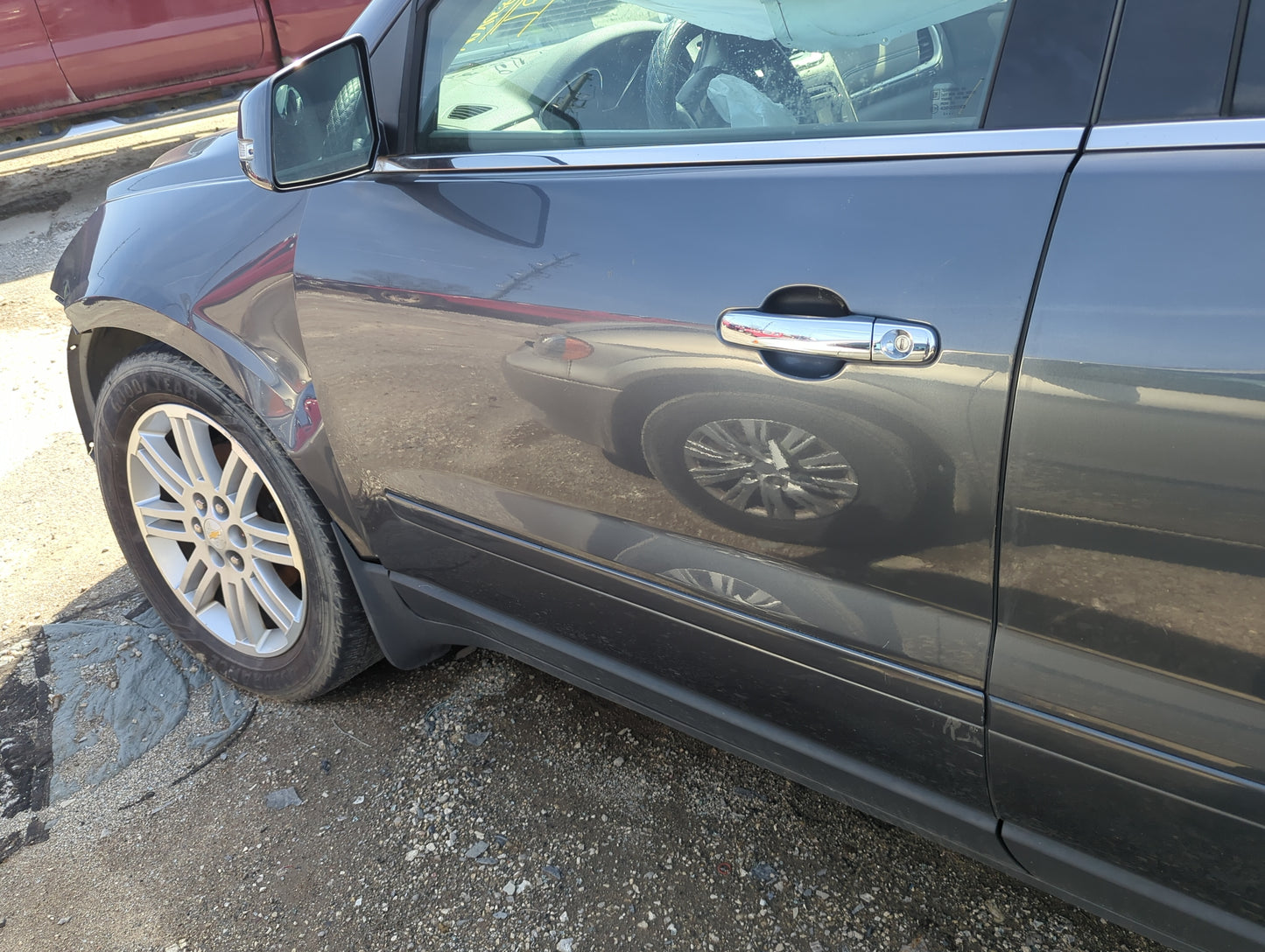 Chevrolet Traverse Driver Front Door Oem 5013057 - Oemusedautoparts1.com