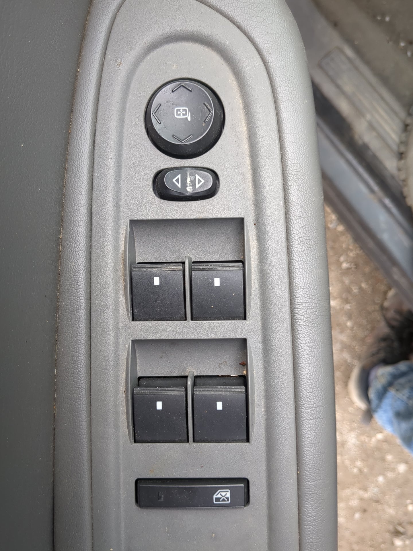 2013 Chevrolet Traverse Master Power Window Switch Replacement Driver Side Left Fits OEM Used Auto Parts - Oemusedautoparts1
