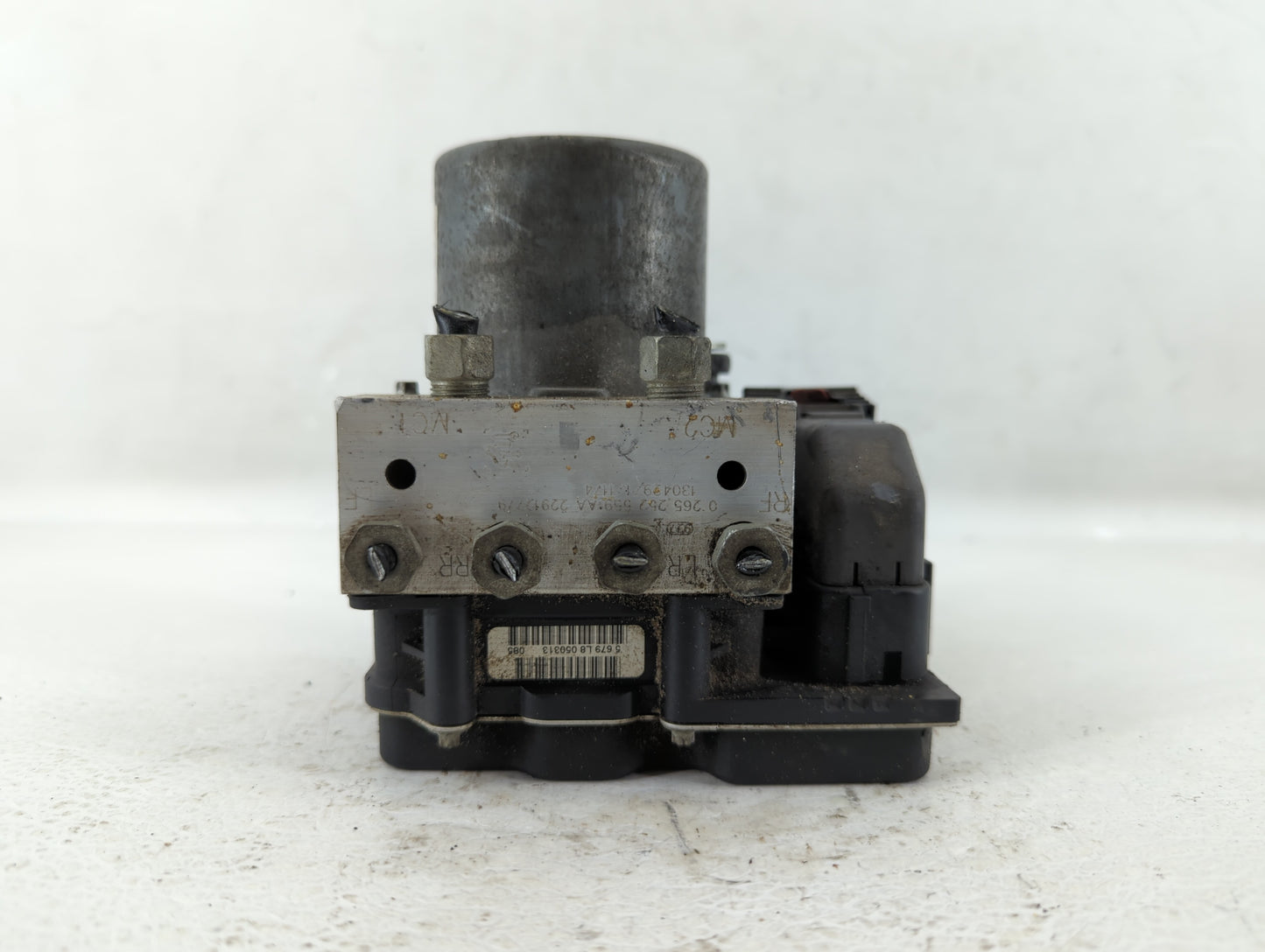 2017 Chevrolet Traverse ABS Pump Control Module Replacement P/N:22912779 Fits Fits 2012 2013 2014 2015 2016 OEM Used Auto Pa
