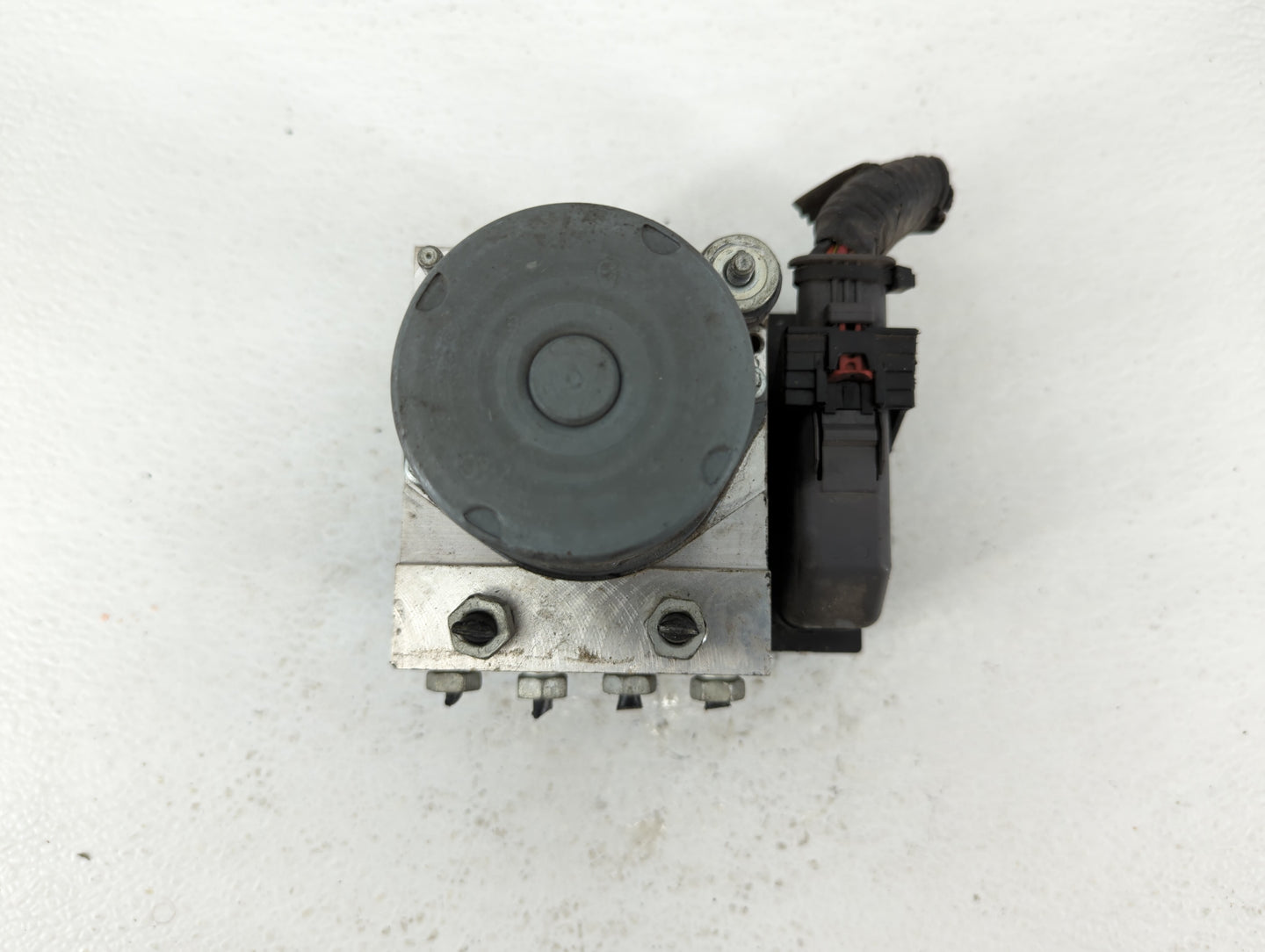 2017 Chevrolet Traverse ABS Pump Control Module Replacement P/N:22912779 Fits Fits 2012 2013 2014 2015 2016 OEM Used Auto Pa