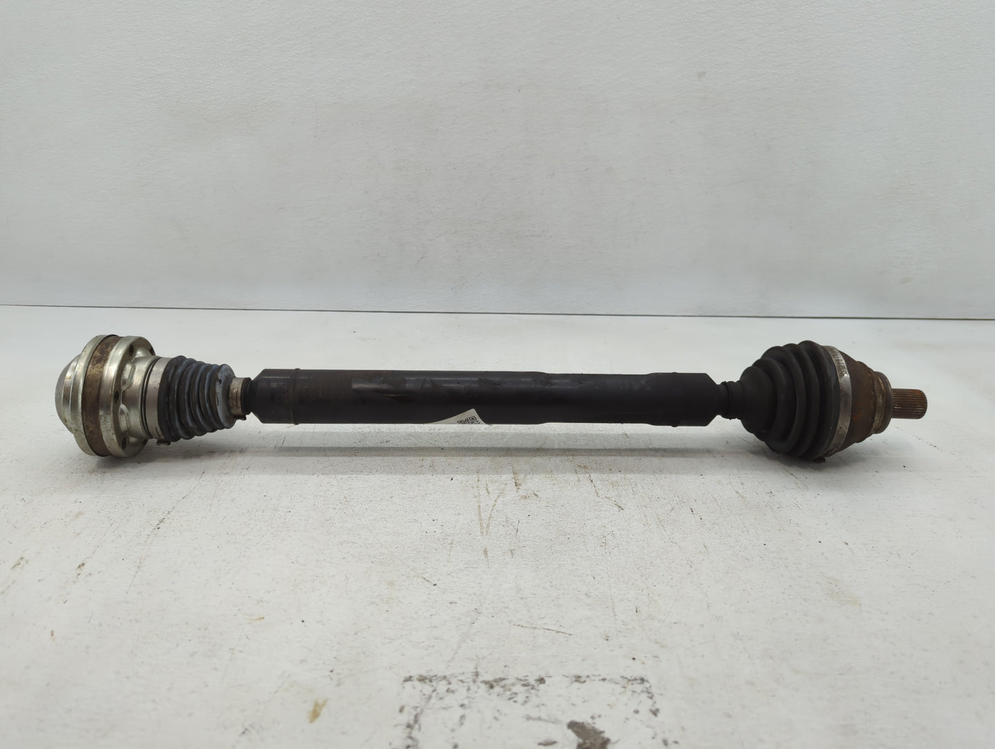 2017-2017 Chevrolet Traverse Axle Shaft Front Driver Cv C/v - Oemusedautoparts1.com