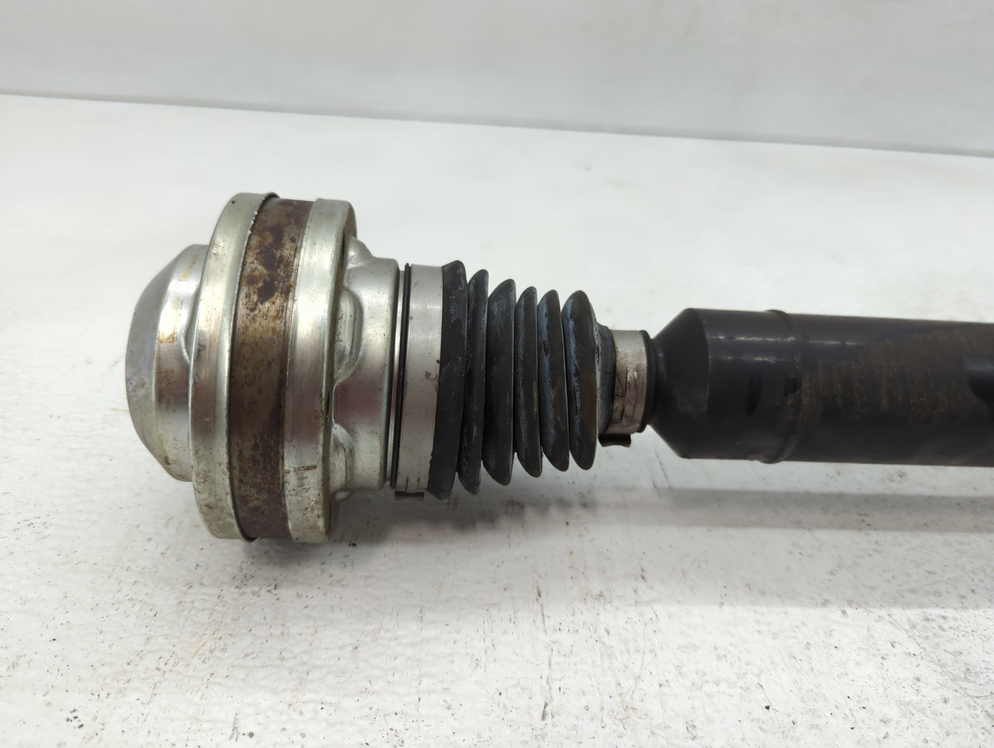 2017-2017 Chevrolet Traverse Axle Shaft Front Driver Cv C/v - Oemusedautoparts1.com