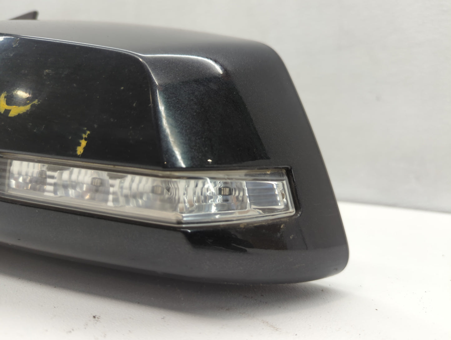 2013 Chevrolet Traverse Passenger Side View Mirror - Right Door Mirror OEM Used - Oemusedautoparts1.com