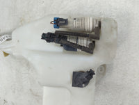 Chevrolet Traverse Windshield Washer Fluid Reservoir Bottle Oem 681484 - Oemusedautoparts1.com