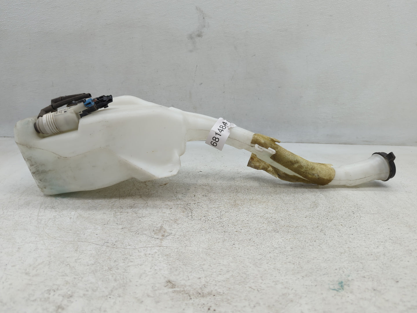 Chevrolet Traverse Windshield Washer Fluid Reservoir Bottle Oem - Oemusedautoparts1.com