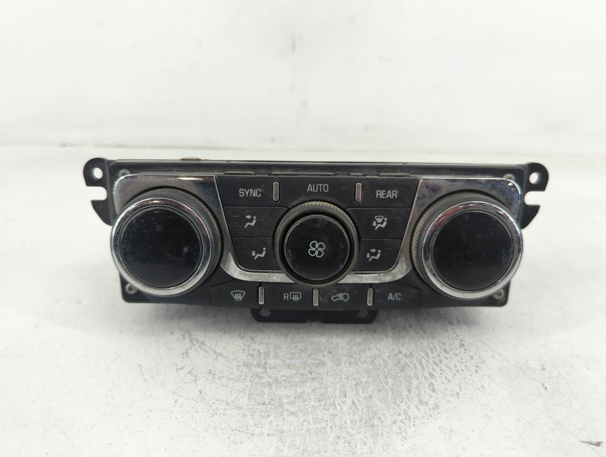 2013 Chevrolet Traverse Climate Control Module Temperature AC/Heater Replacement P/N:23120465 Fits Fits 2011 2012 OEM Used A