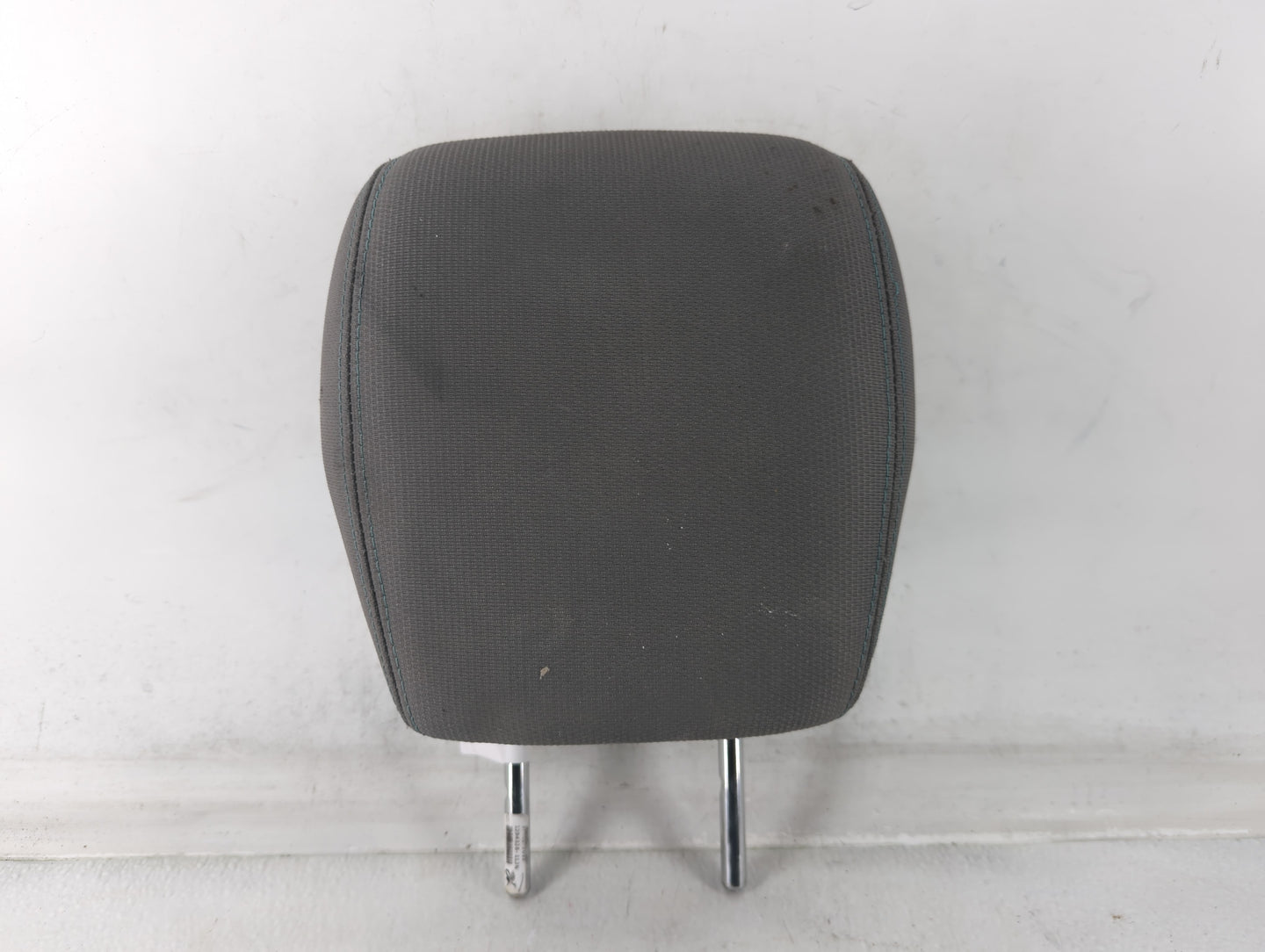 2013 Chevrolet Traverse Headrest Head Rest Front Driver Passenger Seat - Oemusedautoparts1.com