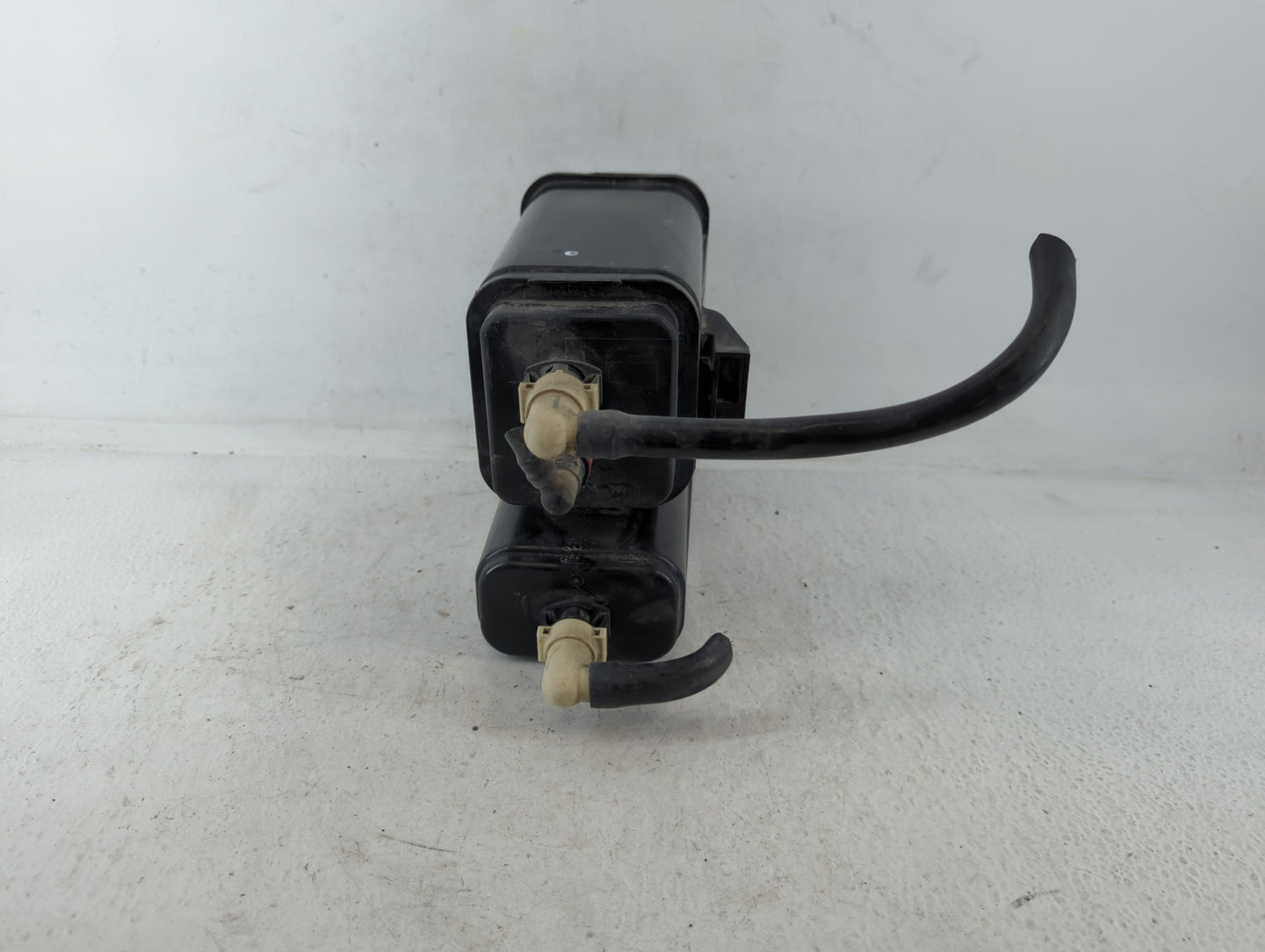 2013 Chevrolet Traverse Fuel Vapor Charcoal Canister - Oemusedautoparts1.com