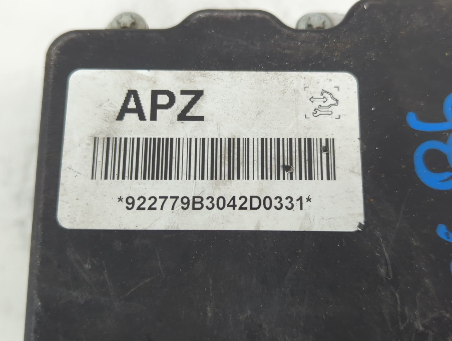 2017 Chevrolet Traverse ABS Pump Control Module Replacement P/N:922779B3042D0331 Fits Fits 2012 2013 2014 2015 2016 OEM Used