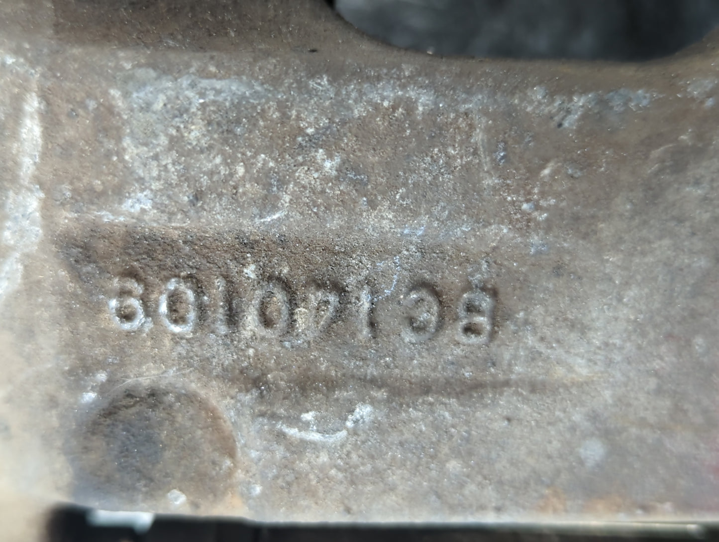 2017-2017 Chevrolet Traverse Front Passenger Right Brake Caliper - Oemusedautoparts1.com
