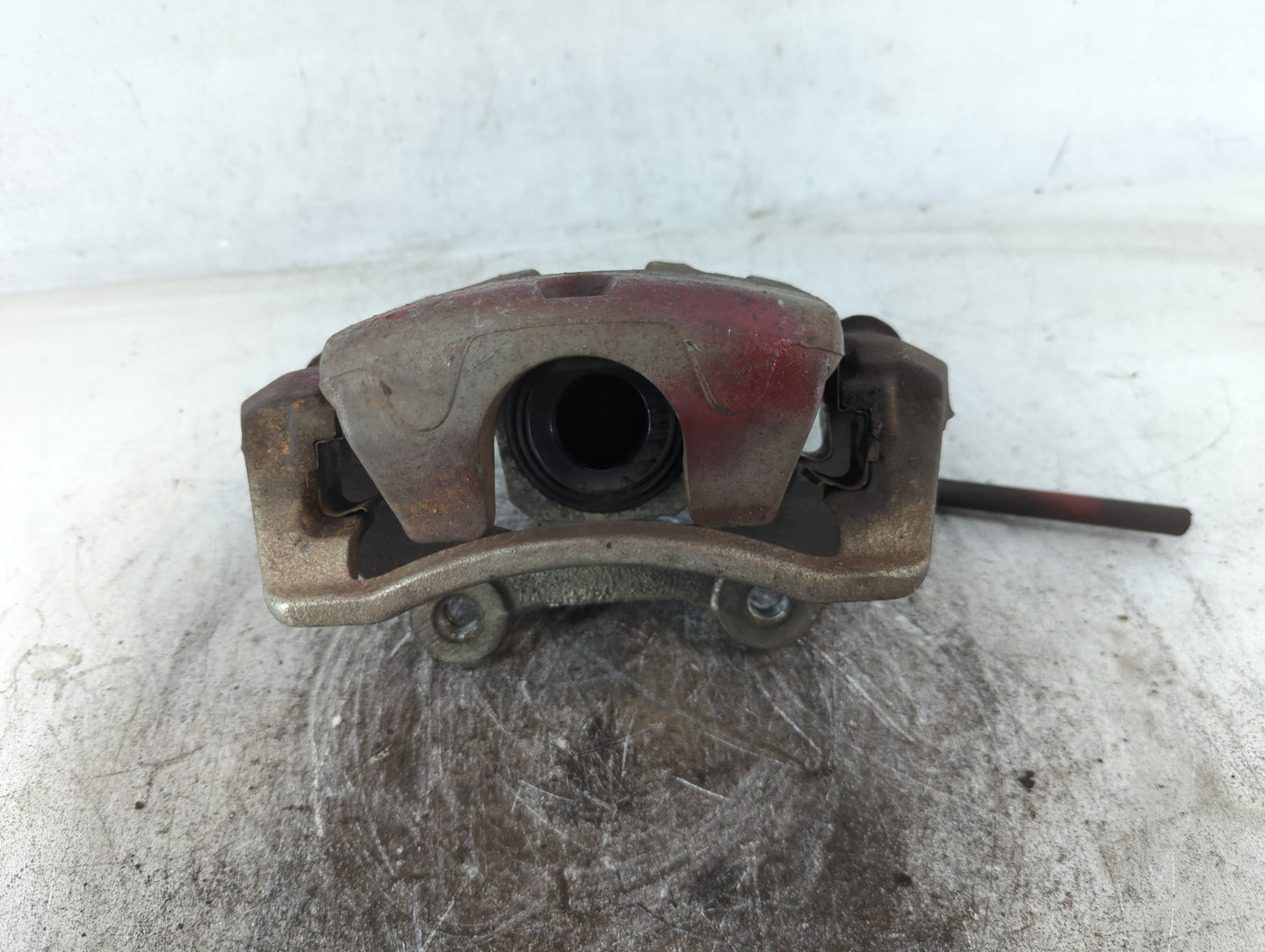 2017-2017 Chevrolet Traverse Front Passenger Right Brake Caliper - Oemusedautoparts1.com